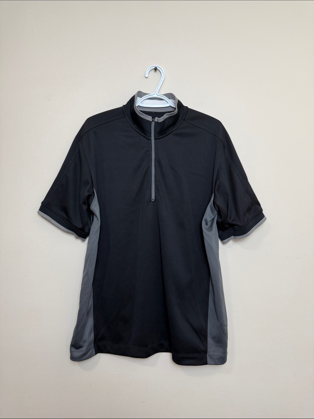 Nike Golf zip up shirt size L